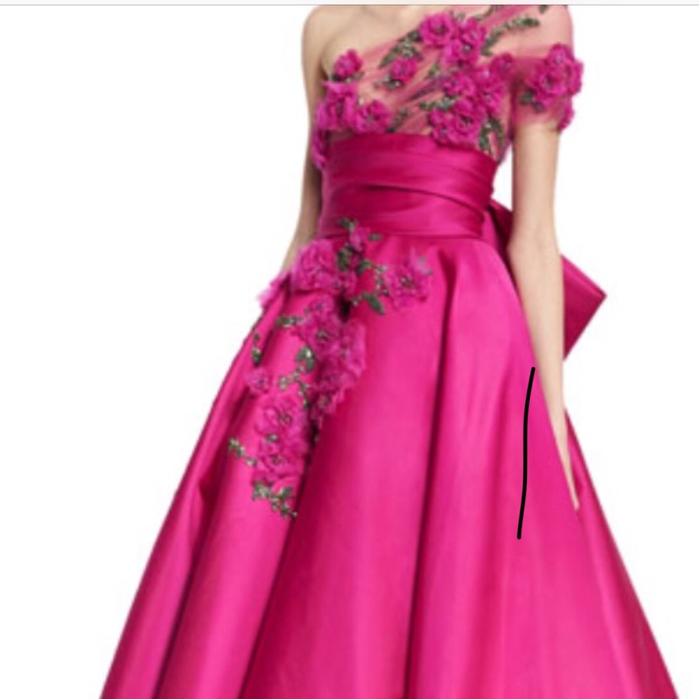 Marchesa gown - Picture 4 of 8